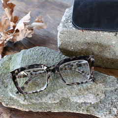 Læsebriller m. leopardmønster inkl. etui grå og sort by Chic Antique