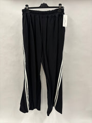 Løse Bukser Med Striber