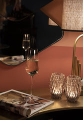 Vase med diamantmønster 9x13 cm elegant glasvase til blomster og dekoration by C&E