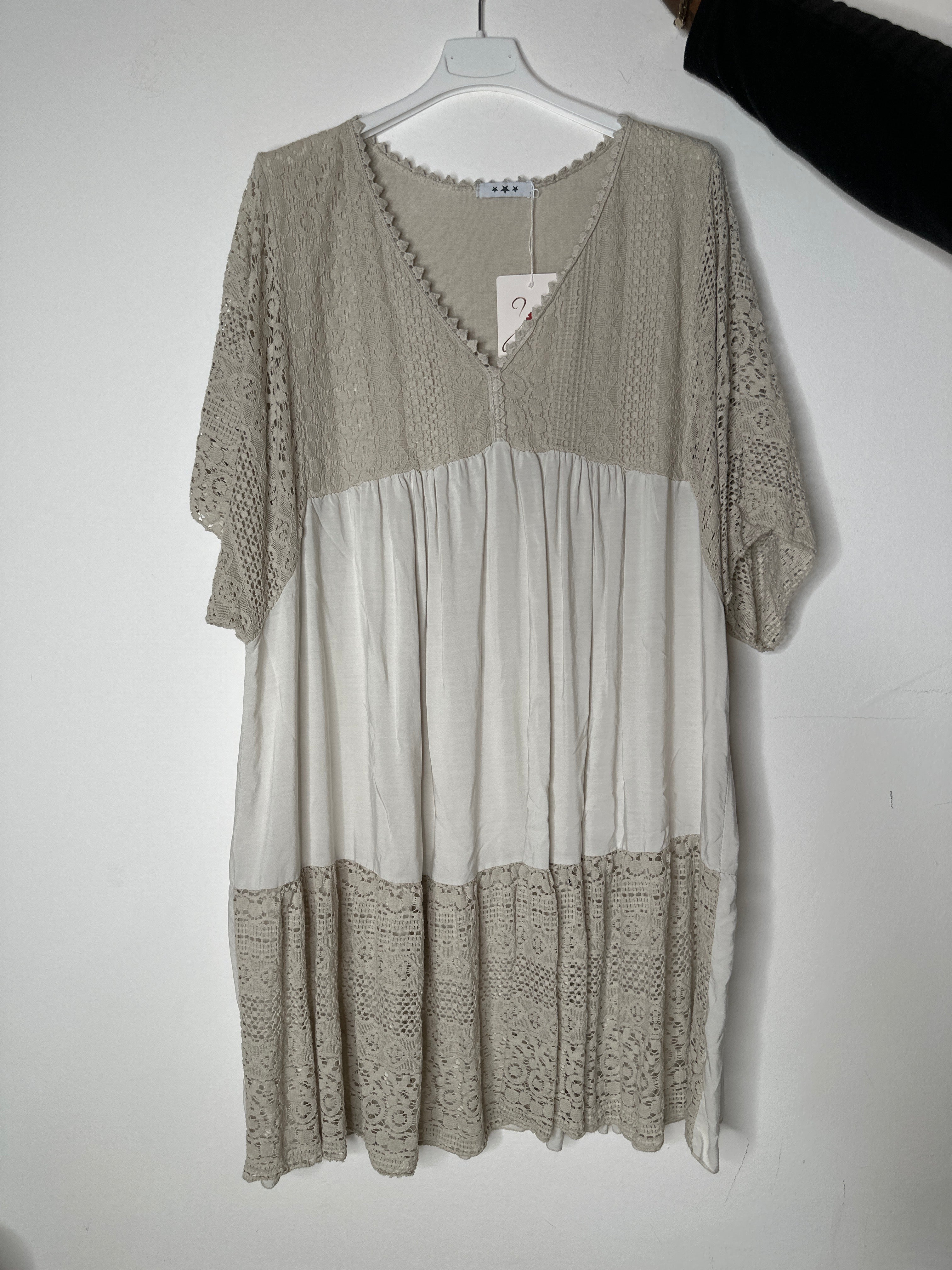 Tunika med blonder - ITJULI25 by M8