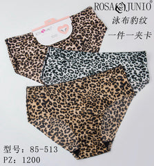 Leo trusser - Tilfældig - Ingen returret