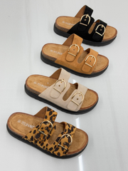 Sandaler med guld spænde