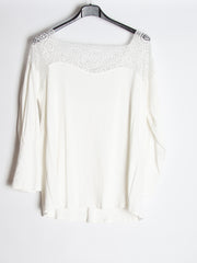 langærmet top med blonde foroven - Ingen returret by Krone 1