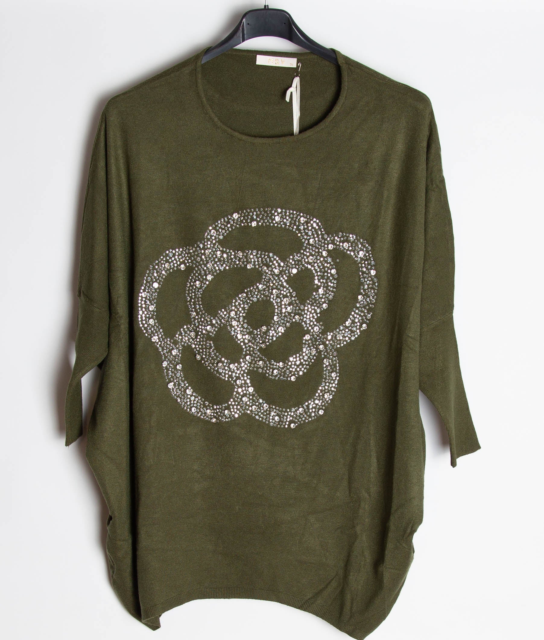 Strikbluse med bling blomst - Brystmål 130cm - Ingen returret - ITNOV24 by Krone 1