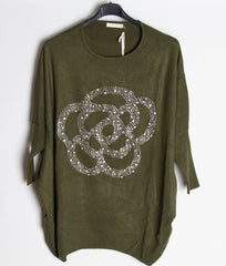 Strikbluse med bling blomst - Brystmål 130cm - Ingen returret - ITNOV24 by Krone 1