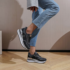 Sneakers med shiny detaljer og glitter by Flyfor