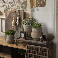 Rustik træbakke – Dekorativ og praktisk (56x38x16 cm) by C&E