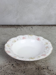 Dyb tallerken med blomstermotiv og guld kant by C&E