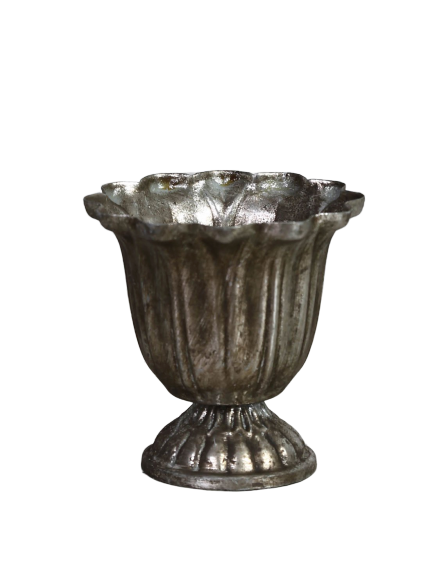 Dekorativ kop på fod – Antik sølvlook by T&T