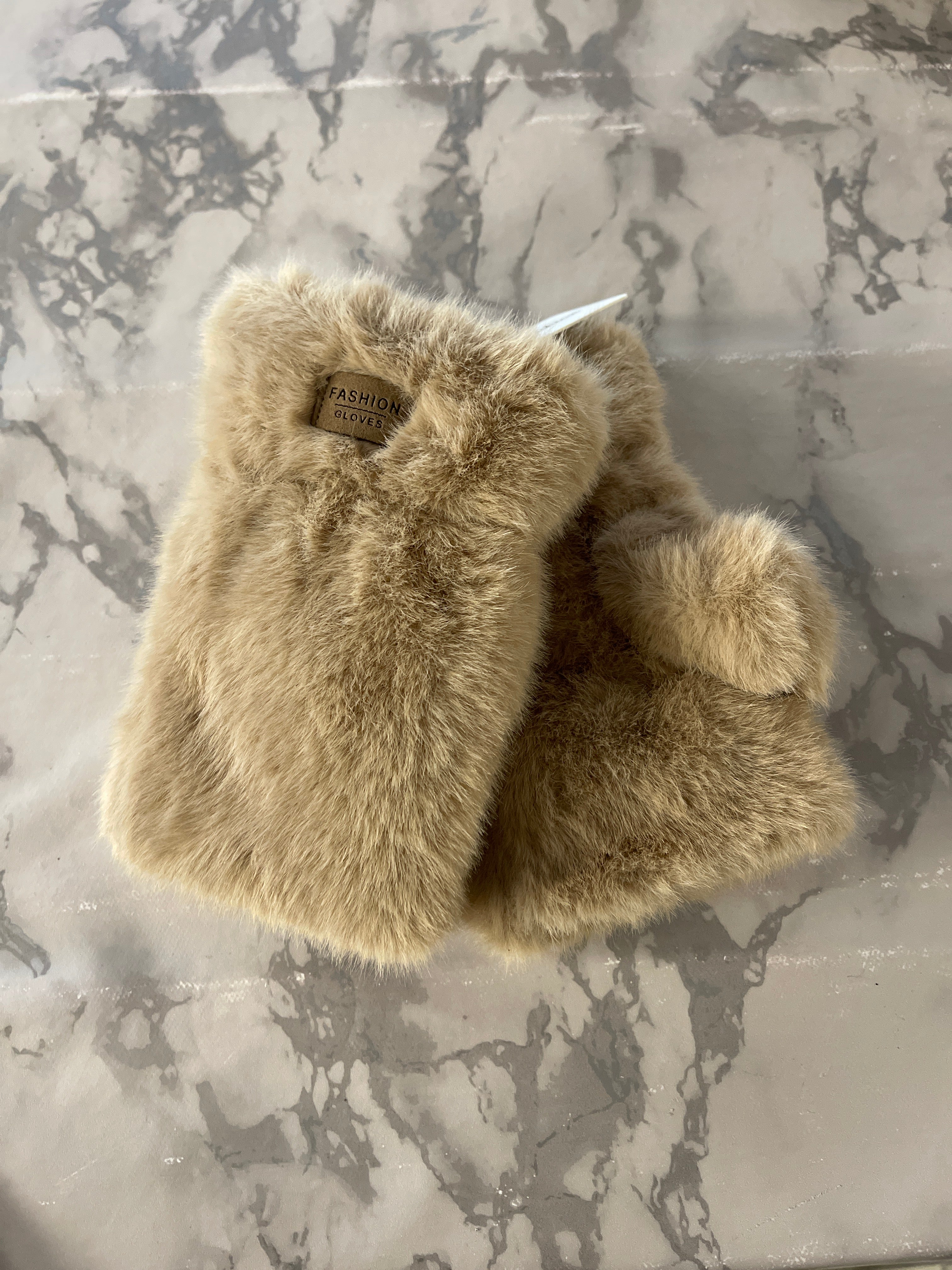 Fingerløse faux fur handsker