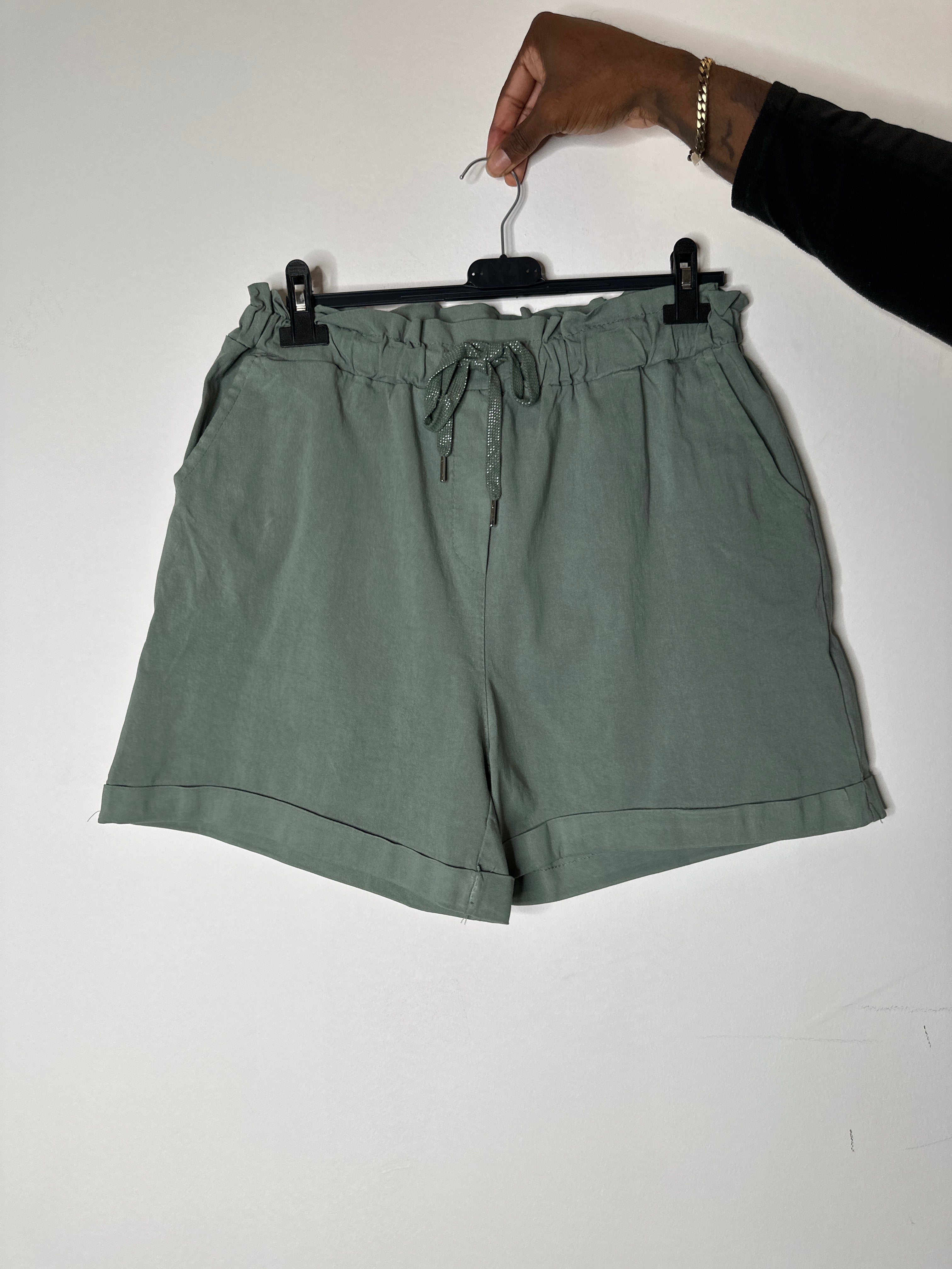 Mirakelshorts med paperwaist - ITJULI25