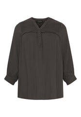 No. 1. By Ox Bluse med smock-overdel og 3/4-ærmer smock-manchetter