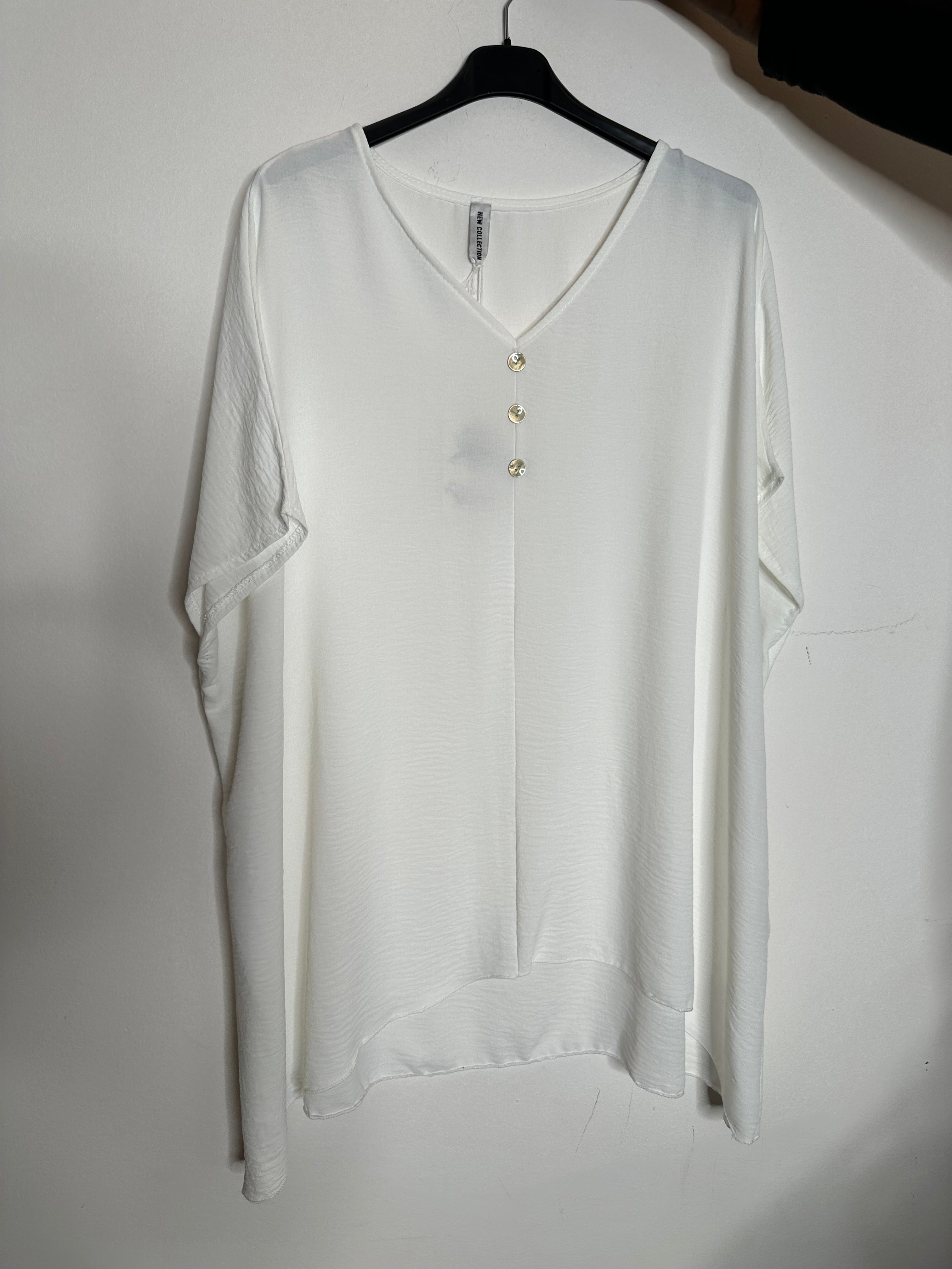 Bluse med knapper - ITJULI25