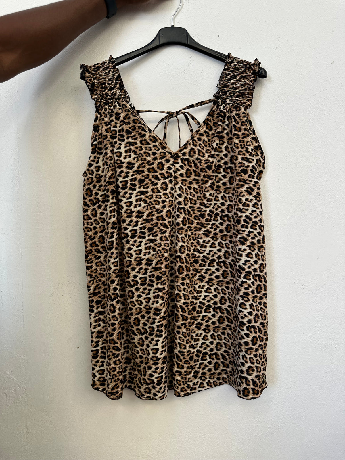 Top med smockstropper leopard - ITJULI25