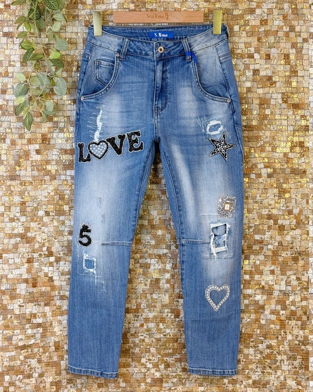 Jeans med love patches - ITFEB25