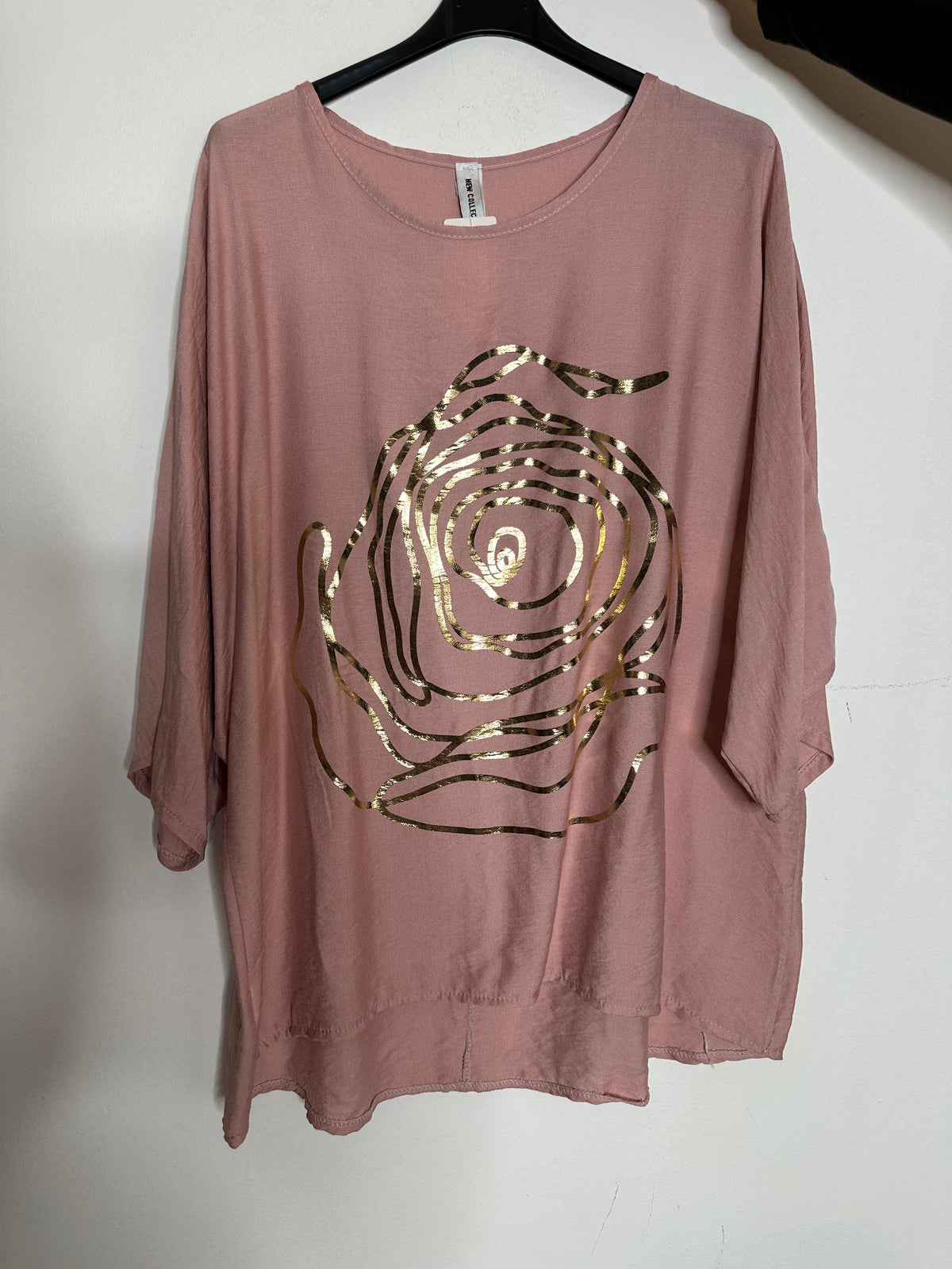 Bluse med guld rose - ITJULI25