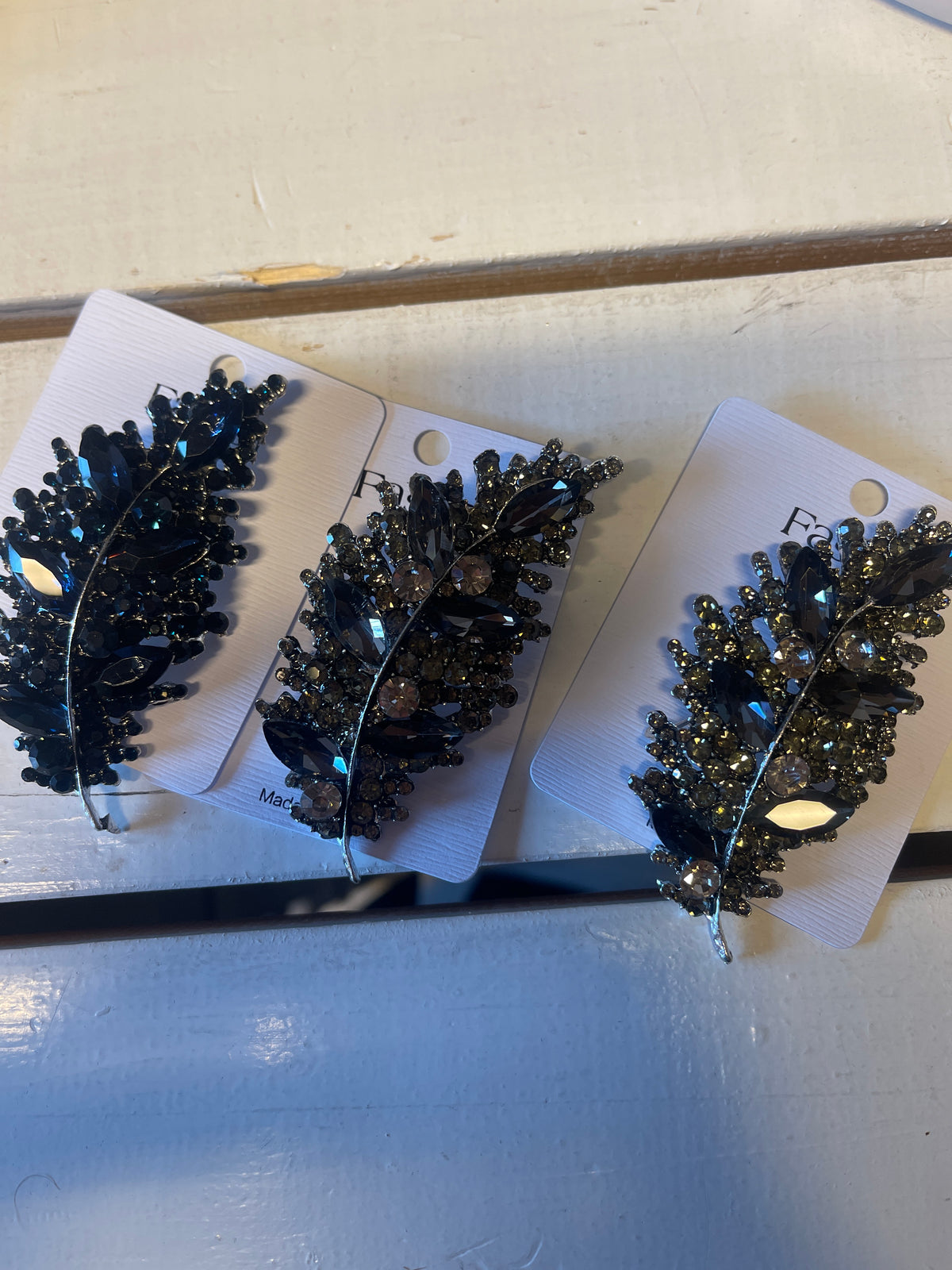 Fjer bling broche