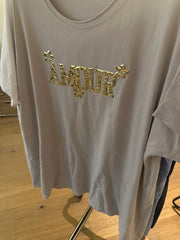 T-shirt med amour - Brystmål 130cm - M:Bomuld - ITMARTS25
