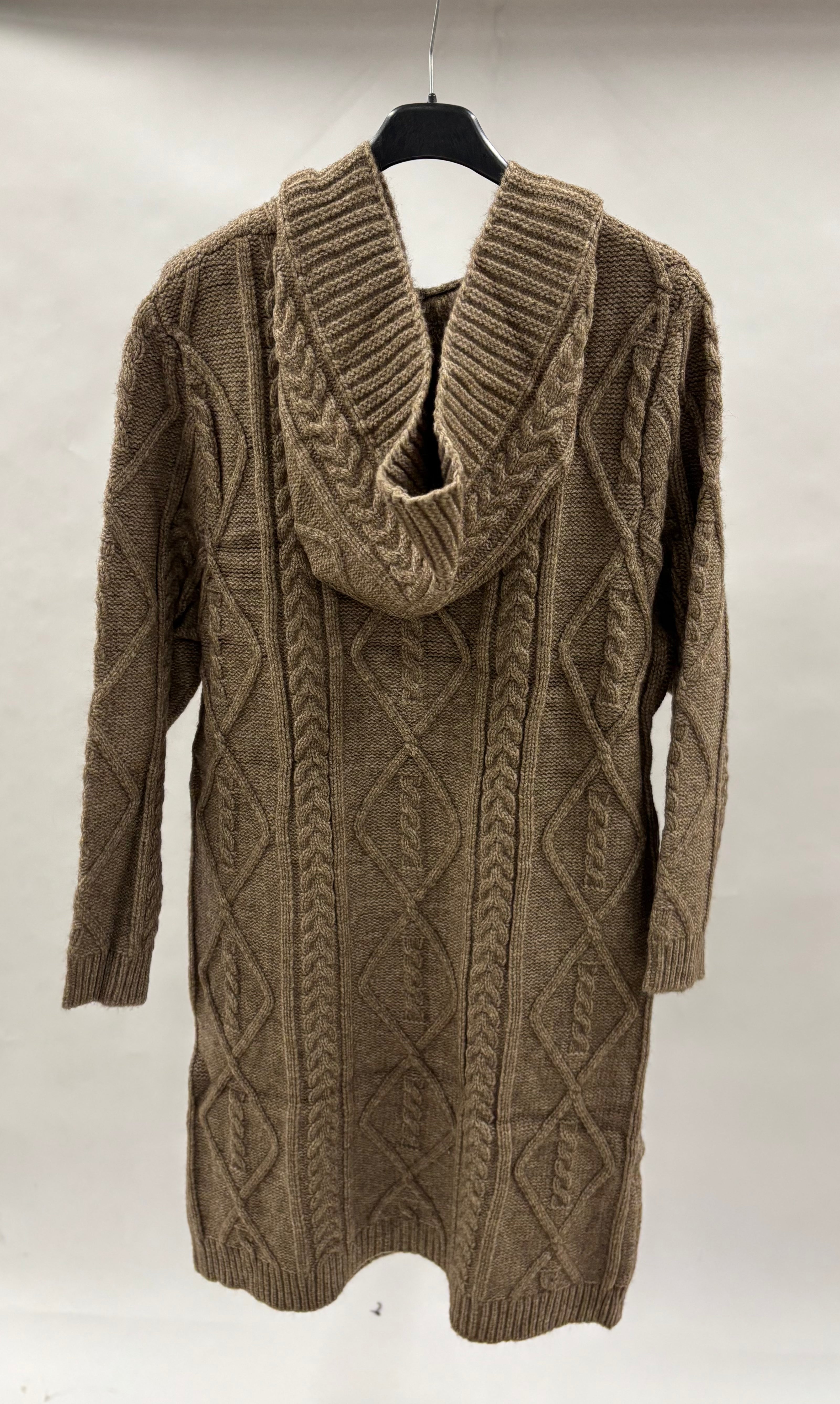 Kabelstrikket Cardigan Hætte