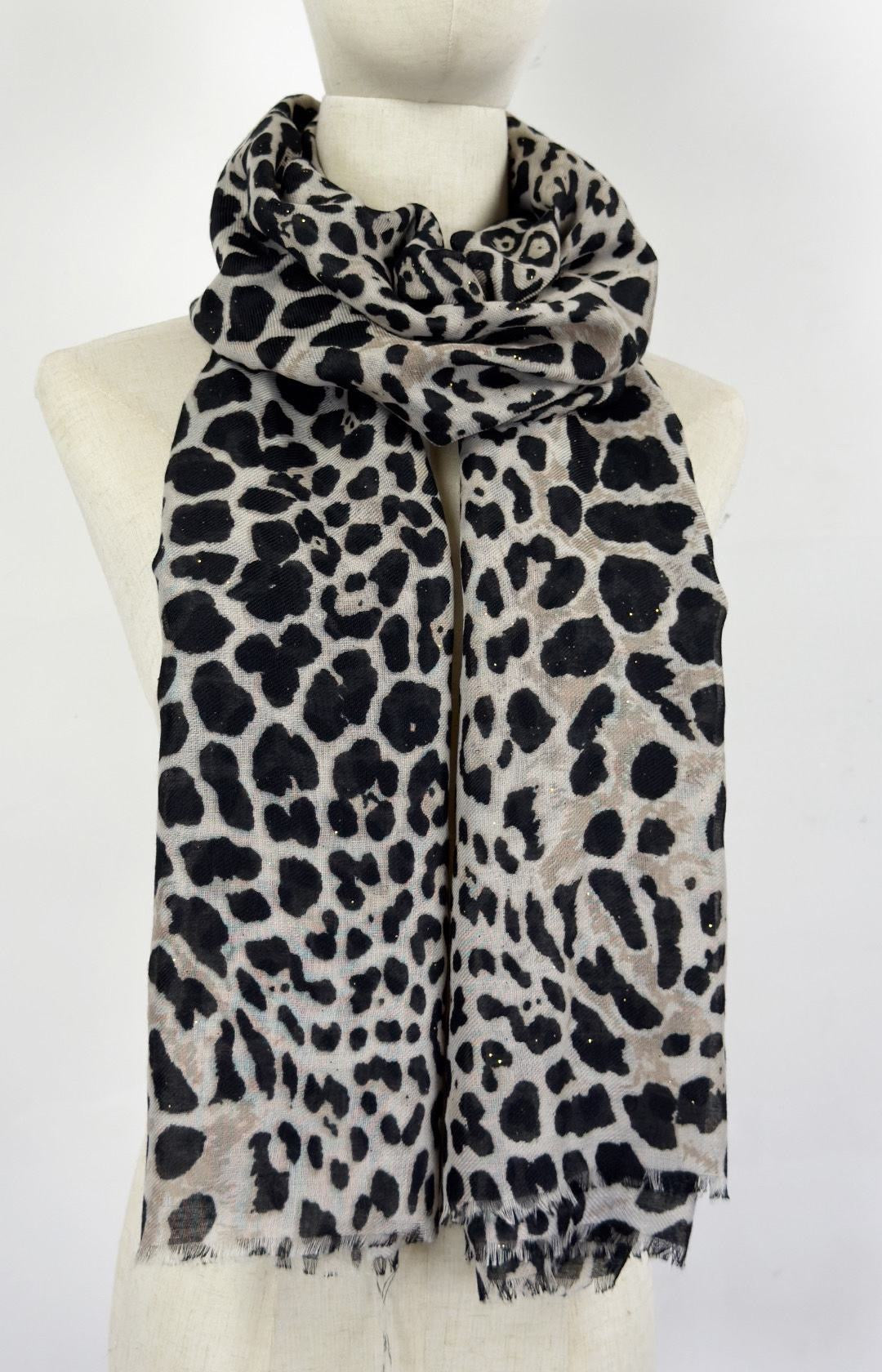 Tørklæde med leopard og glimmer