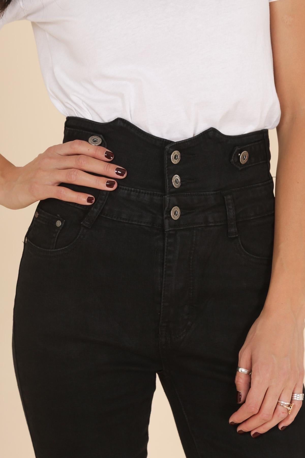 Ultra højtaljede jeans med knapper
