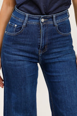 Jeans med vidde og flosset detaljer og syning bagpå by G-Smack