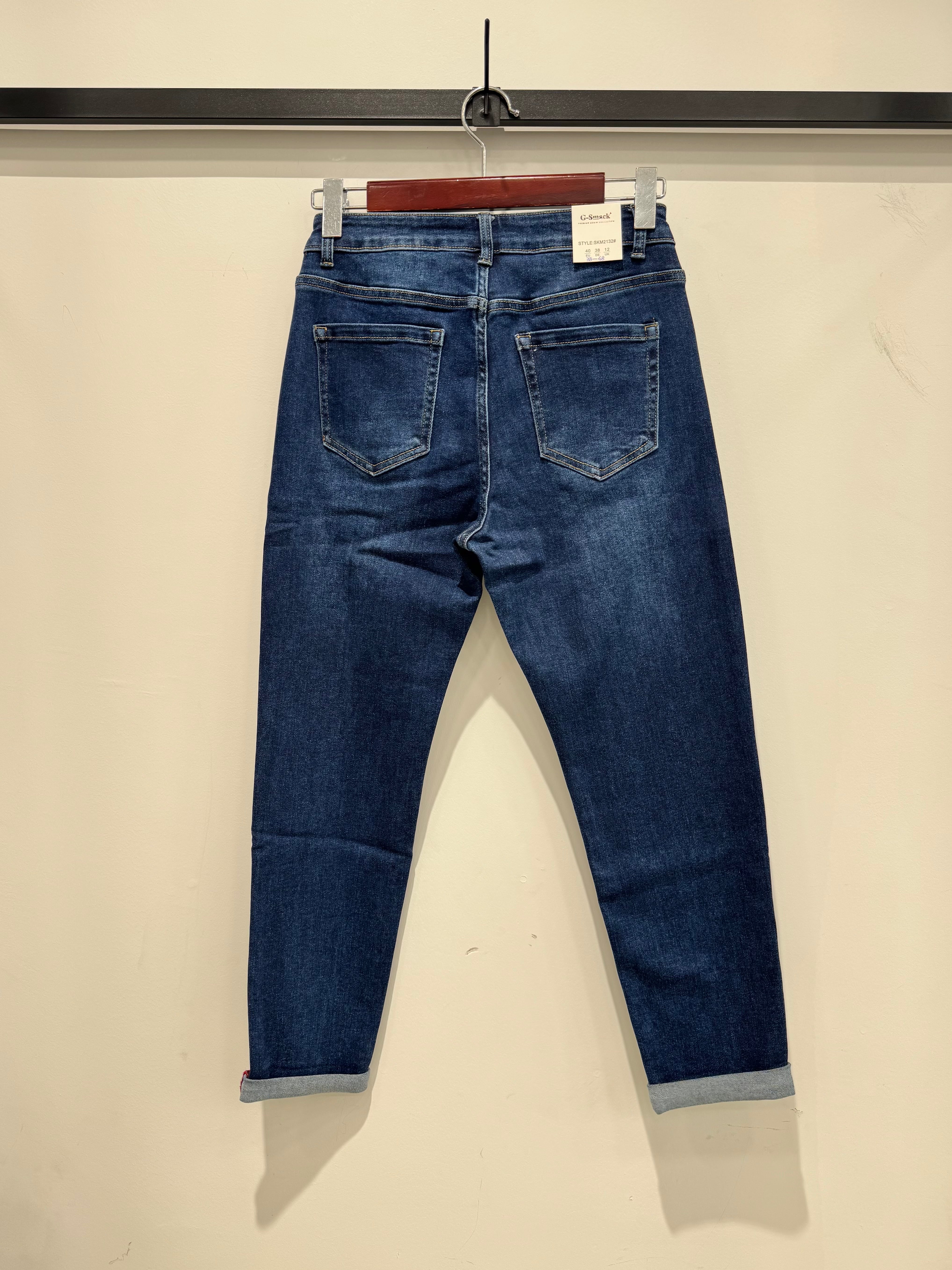 Mom fit jeans med røde syninger by G-Smack