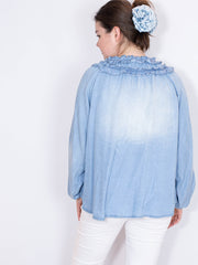 Denimlook bluse med flæsekanter - Str. 36-48