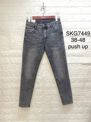 Grå jeans med push up