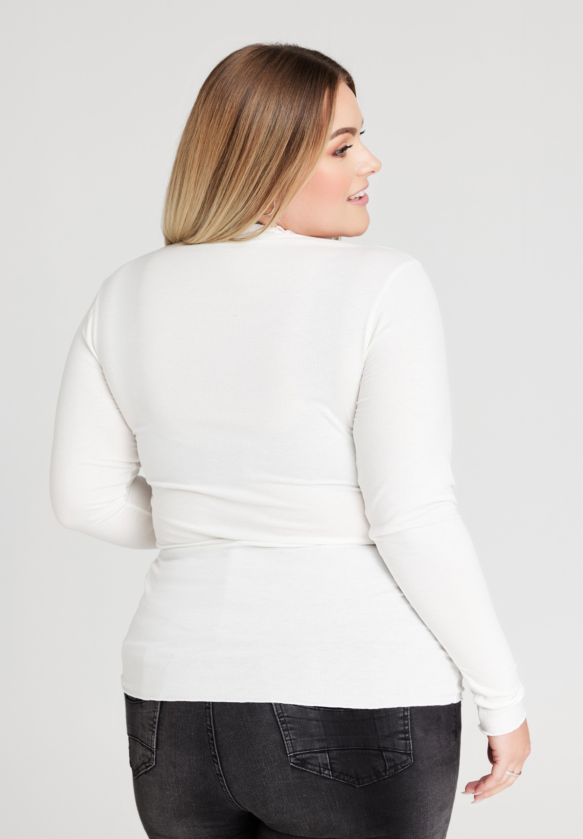 No. 1 By Ox Blouse w turtle neck Off White