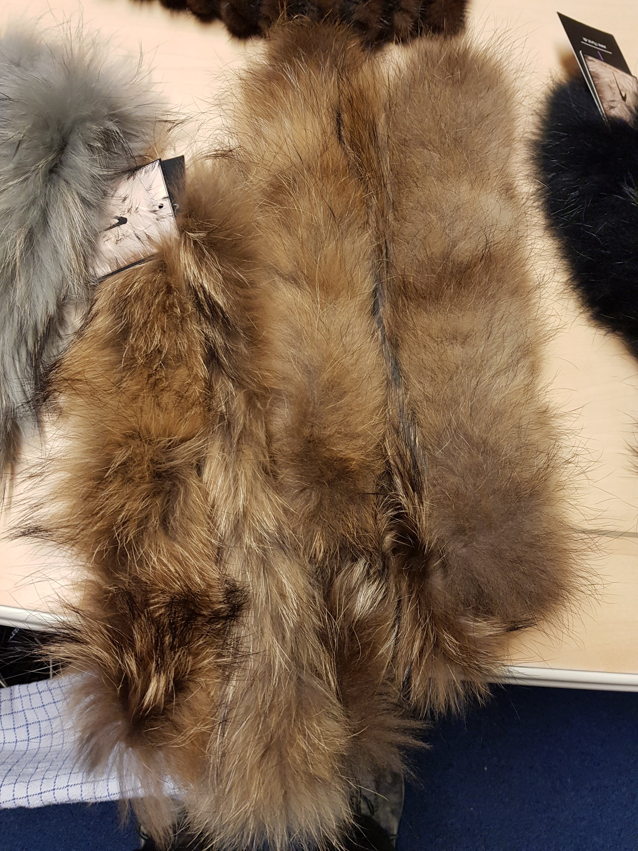 Achieng - Wrap Fur Ribbon For Legs Brown