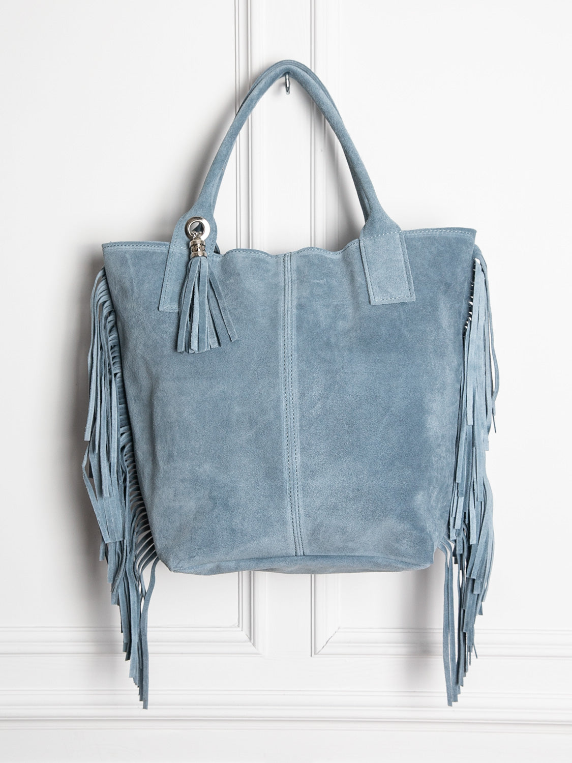 Suede bag with fringes