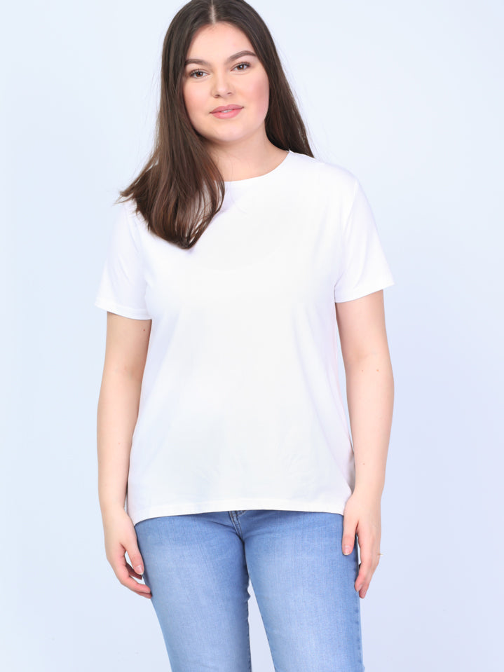 Basic plain T-shirt