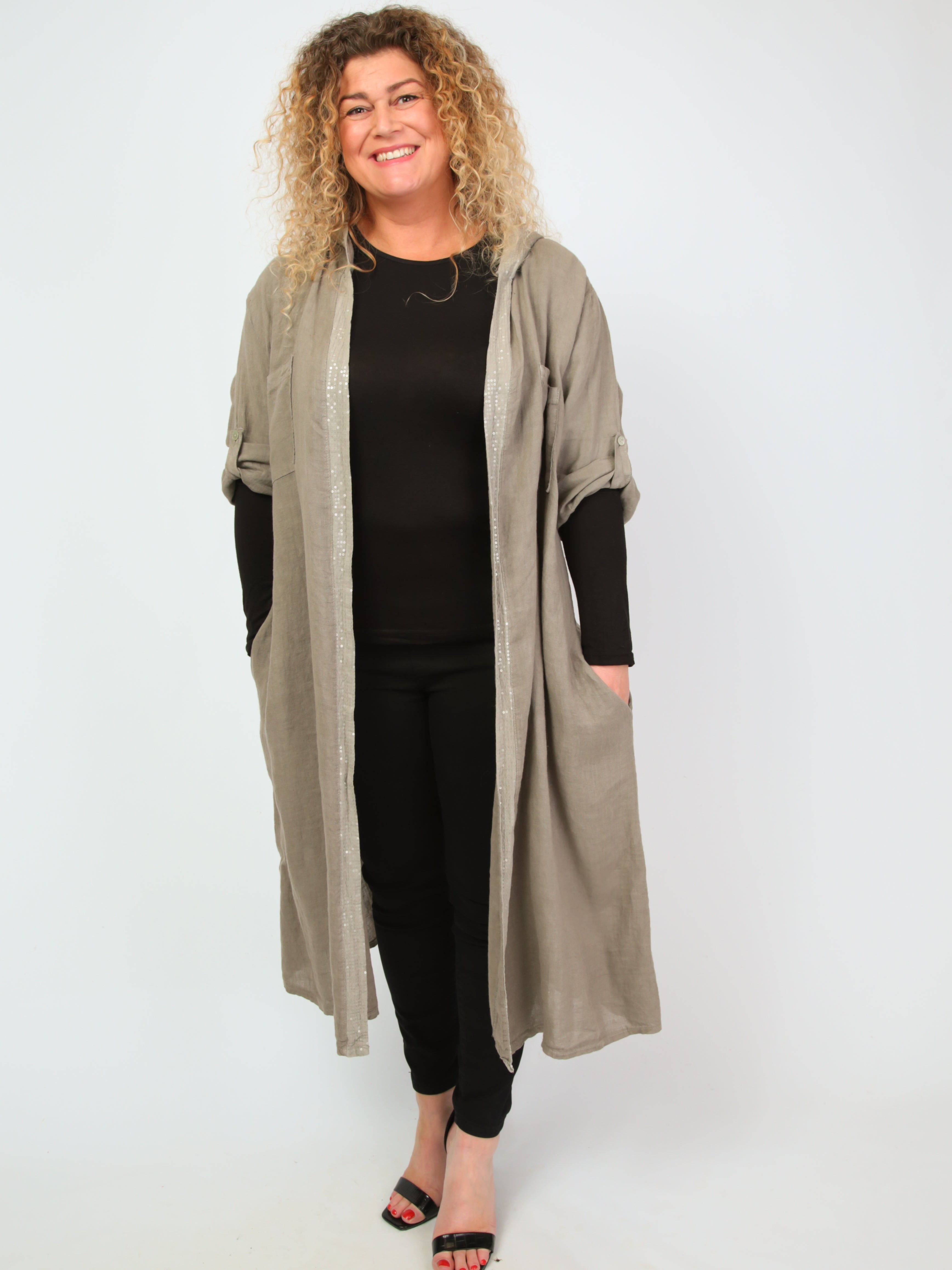 Krone 1 linen coat with lace and sequins