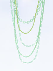 Necklace with pearls green