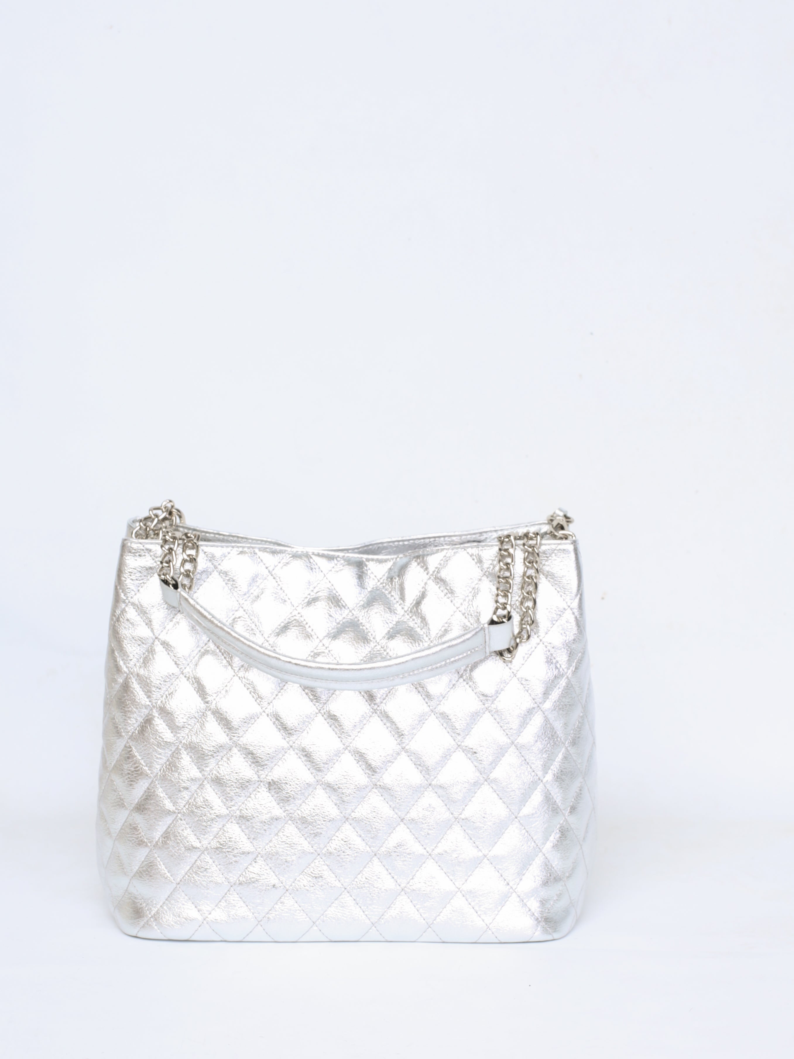 Quilted leather bag