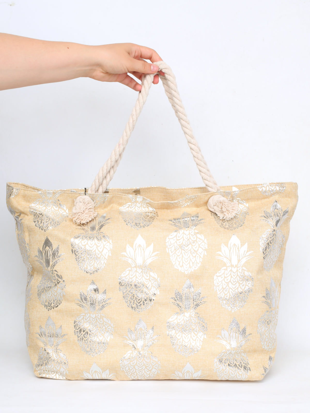 Bag with pineapple