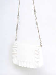 Bag with frills