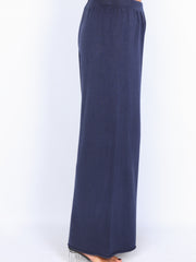 Knit trousers with width