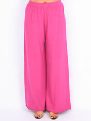 Knit trousers with width