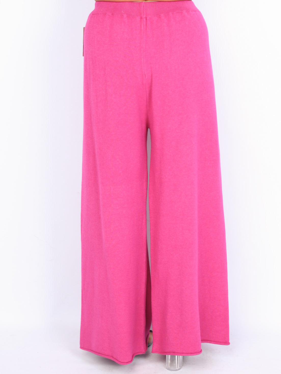 Knit trousers with width