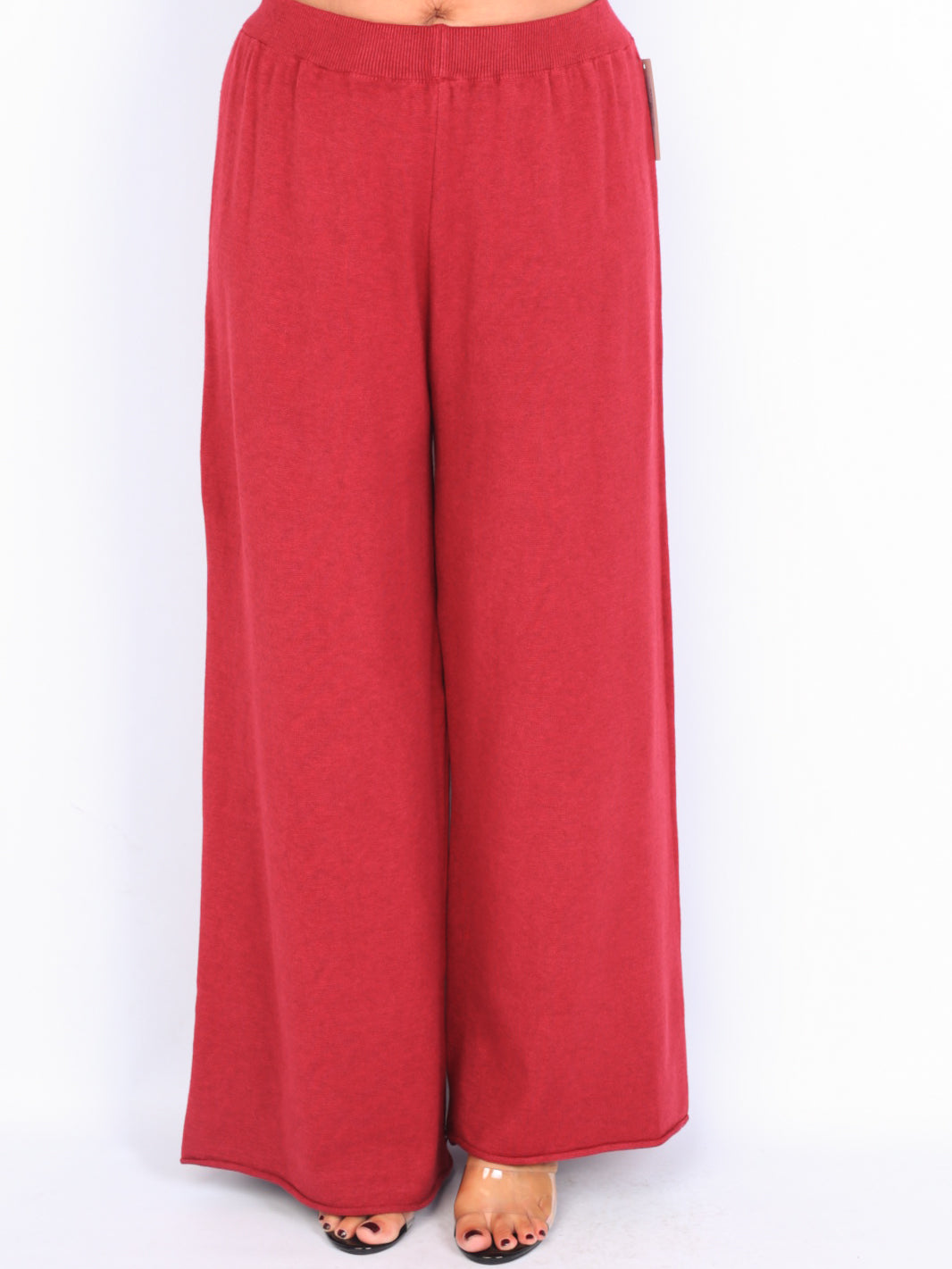 Knit trousers with width