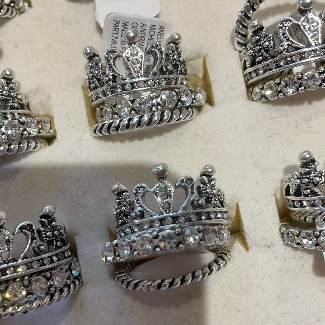 Bling ring with crown set of 3