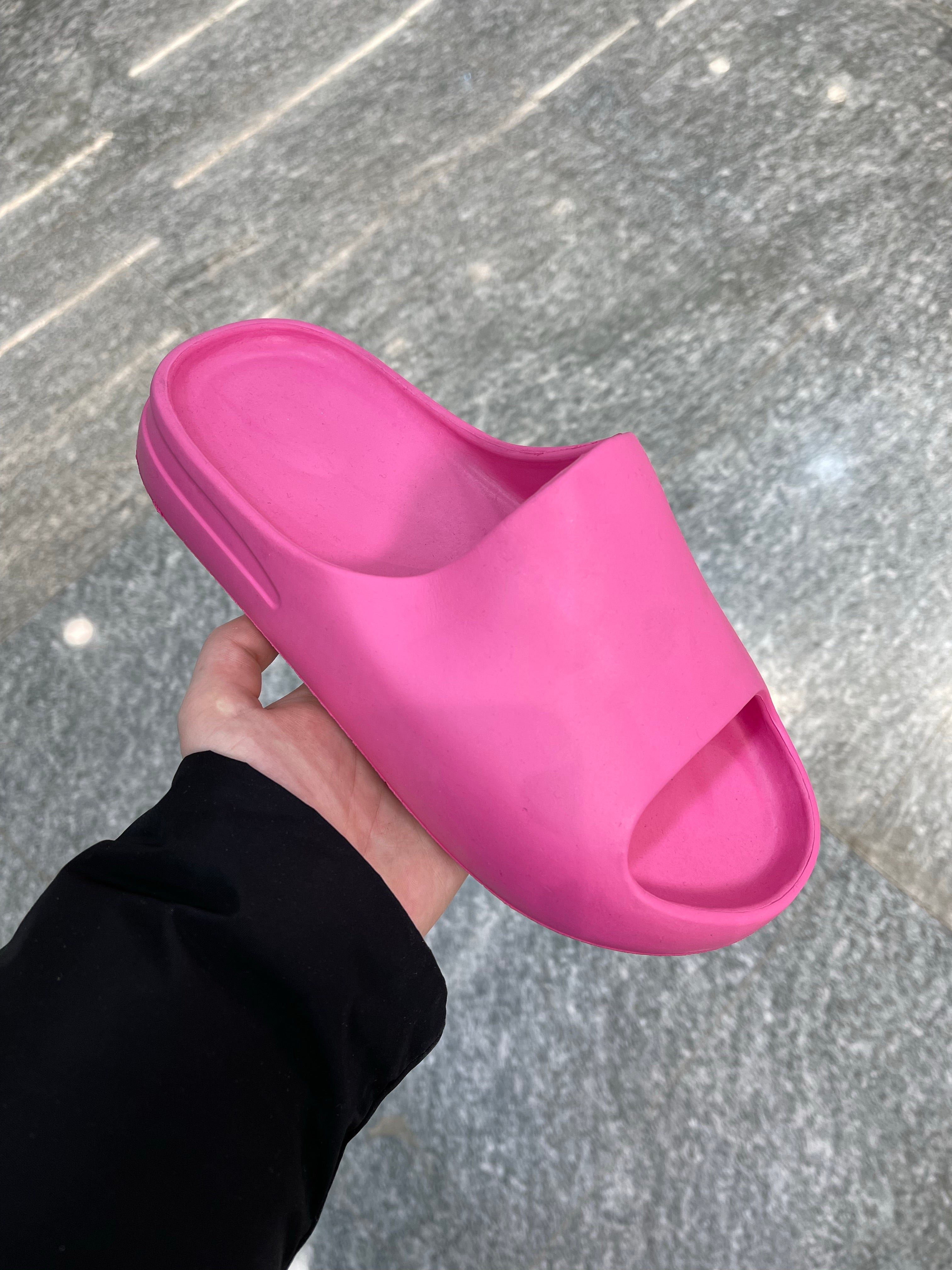 Flip flops with a thick bottom