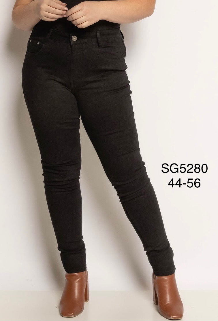 Jeans with classic fit plus size black