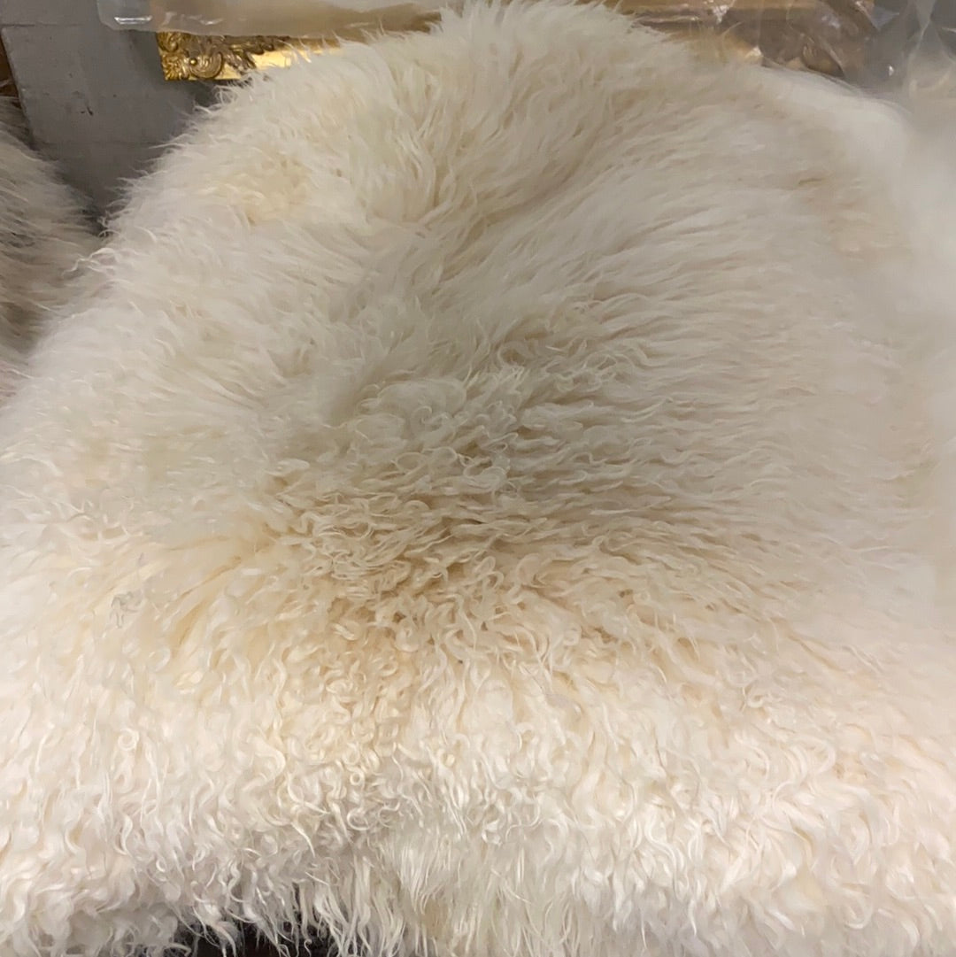 Icelandic curly lambskin